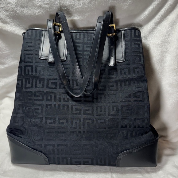 Givenchy monogram tote bag - Picture 2 of 14